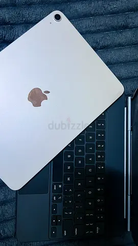 iPad Air 5 64GB WiFi + Original Magic Keyboard | Mint Condition | Barely Used 🔥