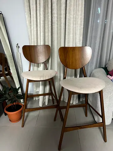 Bar chair