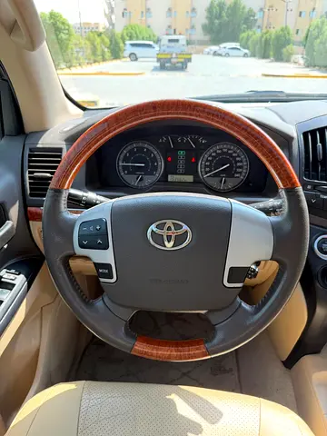 2015 Toyota LAND CRUISER — фото 13