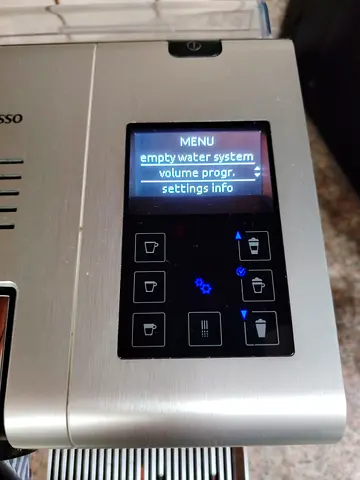 Used De’Longhi Nespresso Lattissima Pro (EN750.MB) - Touchscreen Espresso Machine