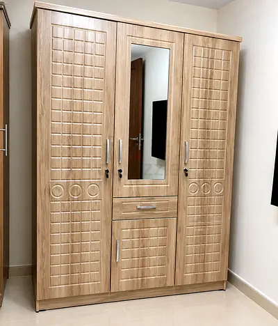 Brand new 3 door cabinet wood good quality cabinet