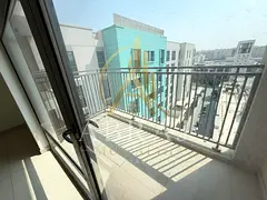 READY TO MVE 1 BHK // BALCONY // WARDROBES BUILT-IN // PRIVATE PARKING // GYM POOL FREE // 4 PAYMENT