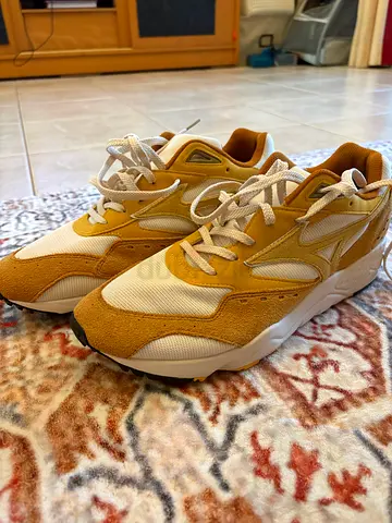 Mizuno Conteder