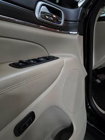2019 JEEP GRAND CHEROKEE — миниатюра 11