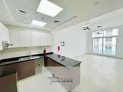 !! STUDIO READY TO MOVE !! LIKE A NEW !! BALCONY + PARKING