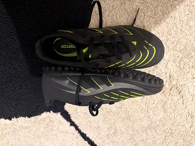 Unused no box predators size eu 35