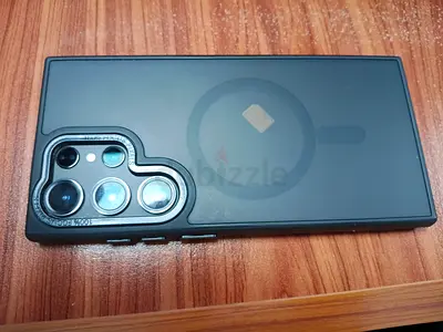 Used Samsung Galaxy S23 Ultra (black) with protective MagSafe-style case - Excelent condition