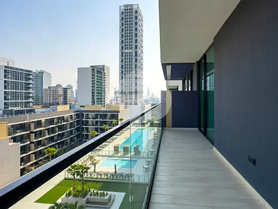 Vacant | High Floor | Pool View