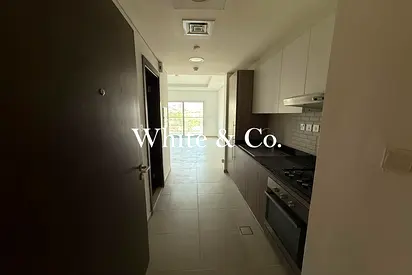 Spacious | Vacant | Built In Appliances