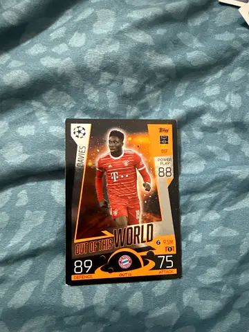Topps Match Attax Alphonso Davies Out Of This World Card