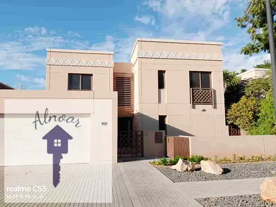 5 bedrooms villa available for sale