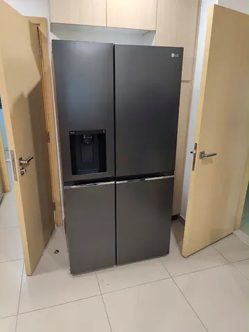 LG New Model Side By Side Refrigerator With Water Dispenser ice Maker Matt black