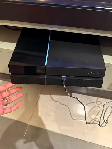 Sony PlayStation 4 Slim