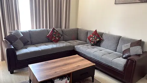 L shaped sofa .6 seater