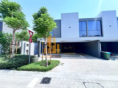 4 bedroom with Majlis || Corner unit || Landscaping || Pool,kids area