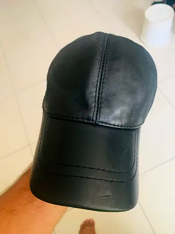 Black genuine leather baseball cap - unisex, excellent condition