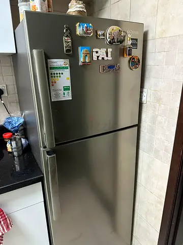Samsung Top Freezer Refrigerator - 2 Door, Silver, Good Condition