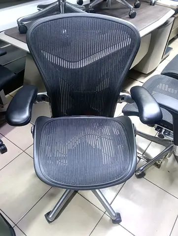 Herman Miller Aeron chair for selling.fully loaded chair