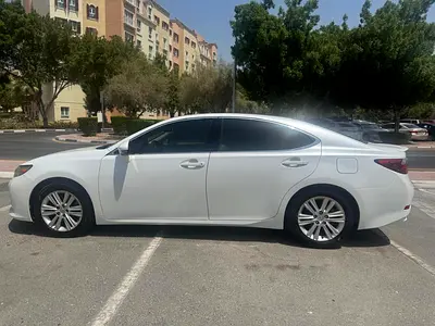 صورة 4 لـ 2013 Lexus ES-SERIES