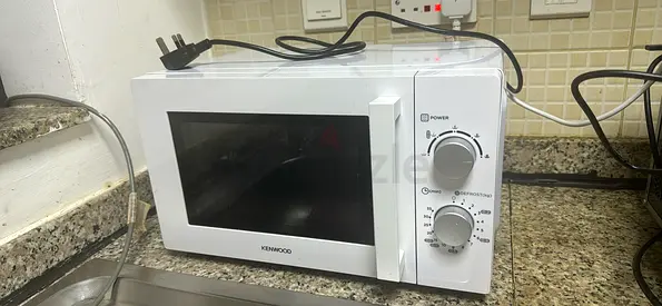 20L Kenwood compact microwave in great working condition