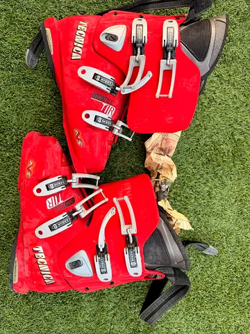Tecnica Red Ski Boots