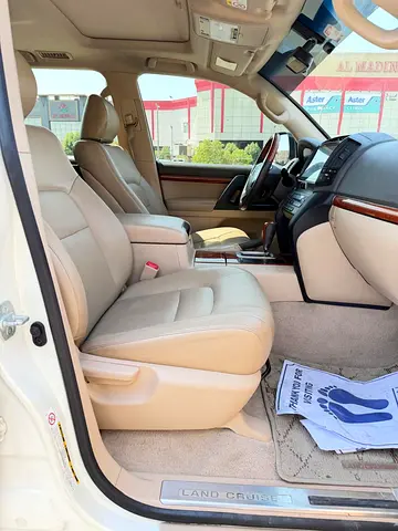 2015 Toyota LAND CRUISER — фото 11