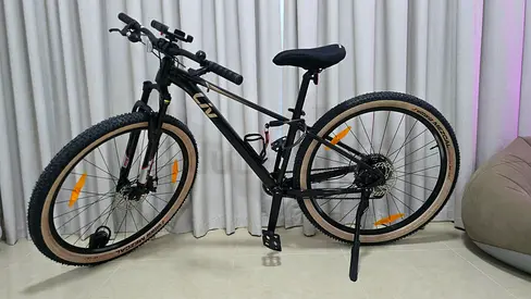 LIV TEMPT-4 29" (giant) MTB with premium parts (like NEW!)