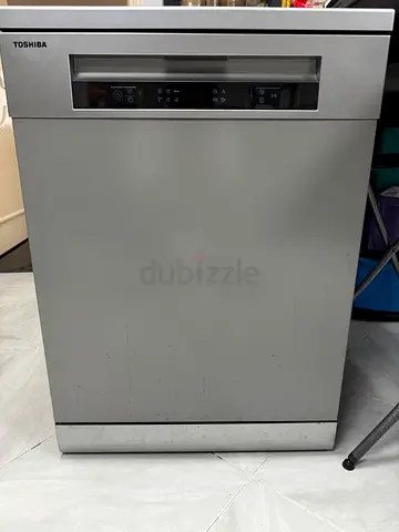 Built-in Stainless Steel Dishwasher — Good Working Condition