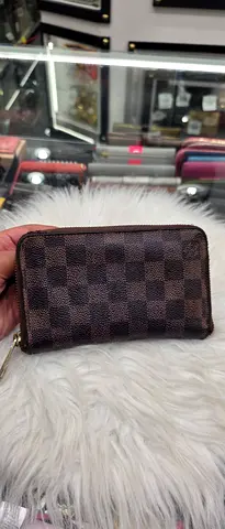 Small Brown Checkered Zip Wallet - Compact Card Holder