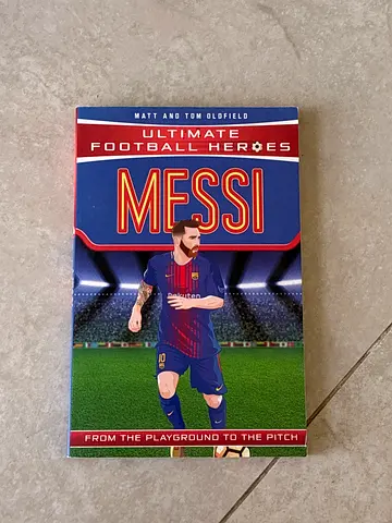 Ultimate Football Heroes: Messi (From the Playground to the Pitch) - Paperback