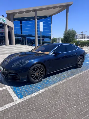 Stunning Porsche Panamera 4S 2017 | GCC Specs | Low Mileage | Pristine Condition