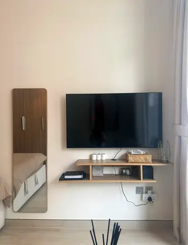 Samsung 50 inch LED TV - Wall Mounted, Excellent Condition