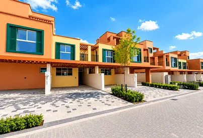 Single Row | Near Lagoons | Mortgage Possible