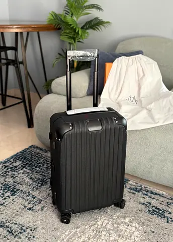Rimowa Distinct cabin Carry - on suitcase