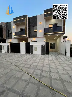 Luxury townhouse for sale | 3 master bedrooms + roof terrace | Stone facade | 2,800 sq ft | Fees inc