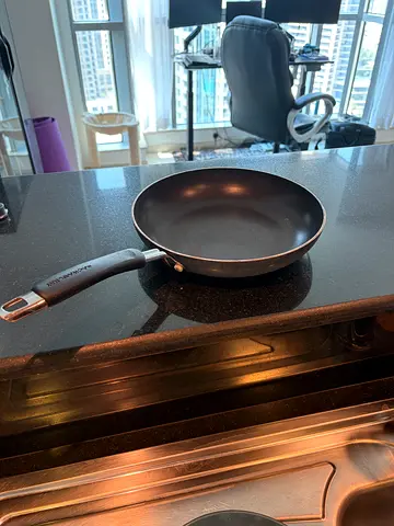 Non-stick Frying Pan / Skillet - Good Condition