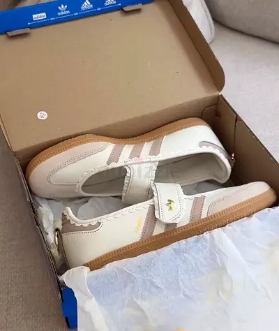 Adidas samba jane