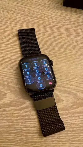 Apple watch Series 9 Stainless + Milanese loop (GPS + Cellular)