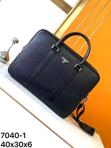 Prada Black Leather Briefcase with Detachable Strap - 40x30x6 cm