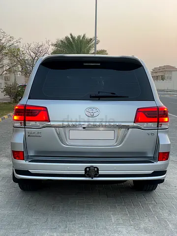 Land Cruiser GXR V6 +Full Options + Agency Maintained Al-Futtaim