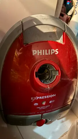 Philips Expression Compact Vacuum Cleaner - Red