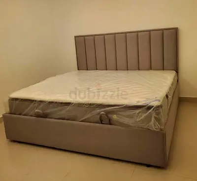 Brand-new King size Family Bed with Storage Mattress Good quality Bed