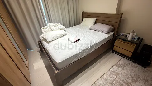 Single wooden bed frame queen size