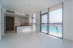 Corner Unit | Lagoon View Vacant | Affordable 1 Bedroom