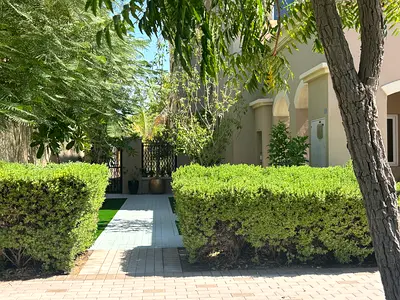 Spacious type B / Close to the pool / Vacant
