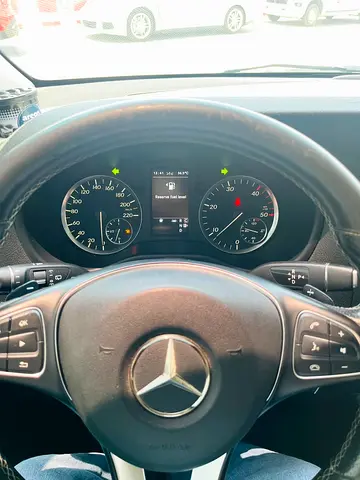 2016 Mercedes-BENZ VITO — фото 7