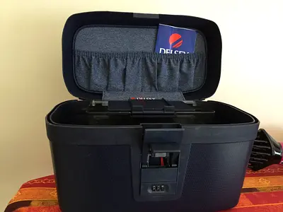 Delsey beauty case