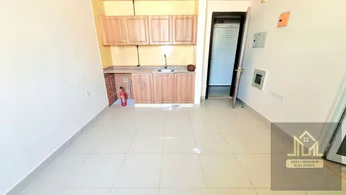 Spacious & Bright Studio Apartment for Rent Split A/C | Big Room | Roadside Location Well-Maintained Family Building | Ready to Move