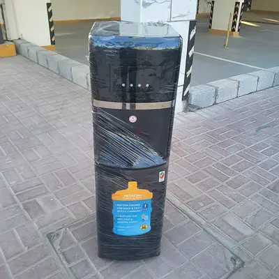 Bottom load water dispenser