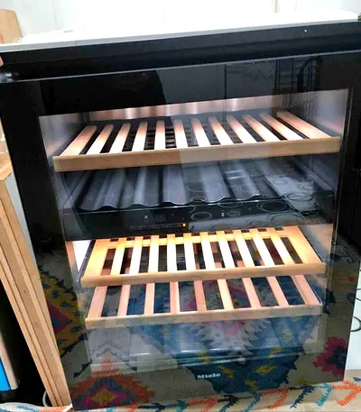 Miele built_in wine fridge dual temperature